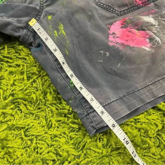 Dis tressed Ink Stained Shorts - Picture 11 of 12